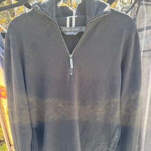 Canada goose sweater  - size large - black - quarter zip